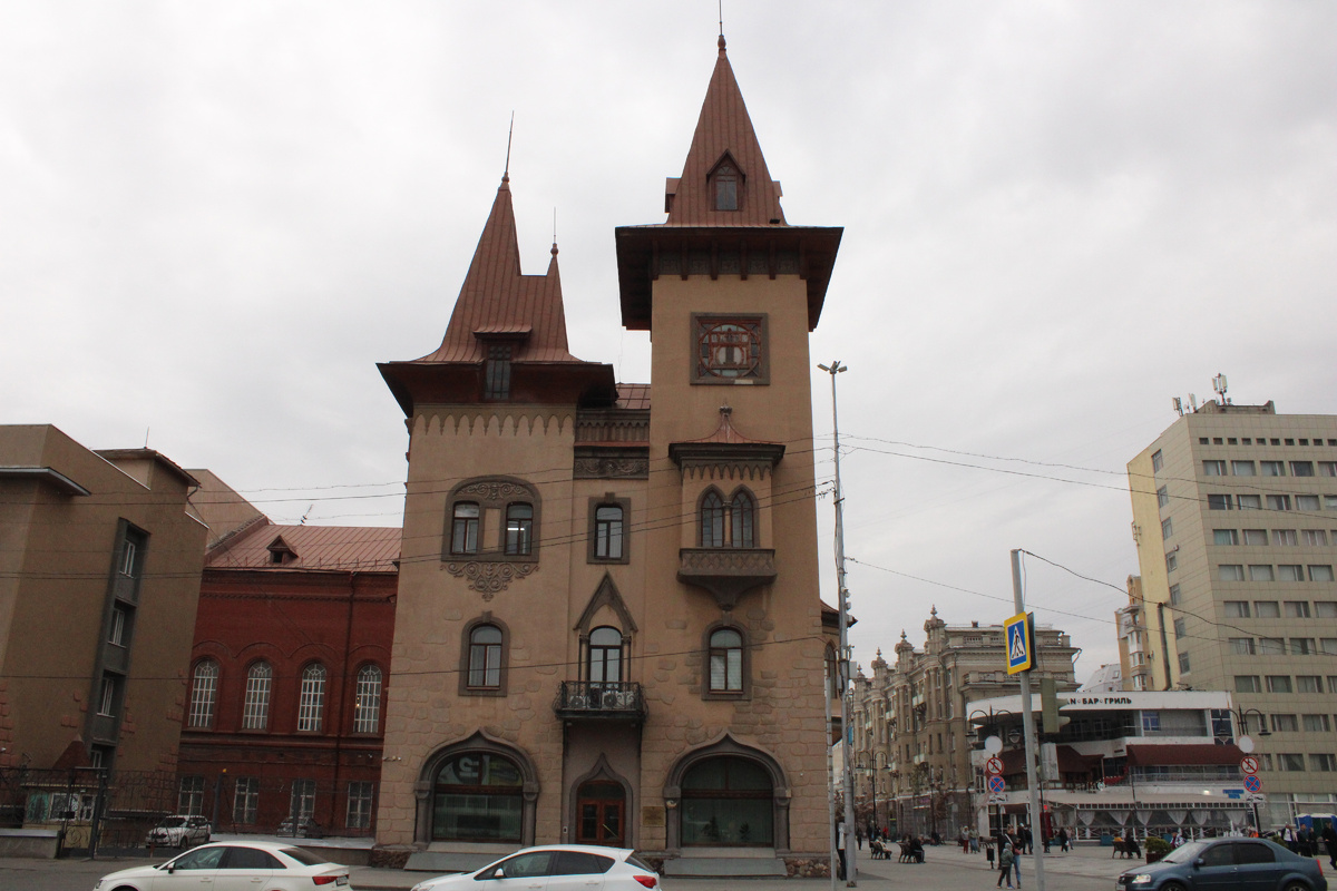 Проспект им. Петра Столыпина, 1