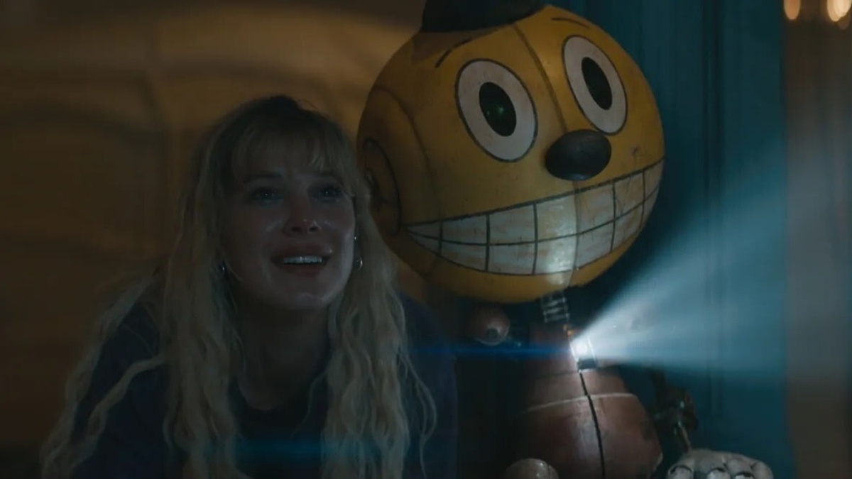 Кадр из фильма "Электрический штат" с Милли Бобби Браун в главной роли 