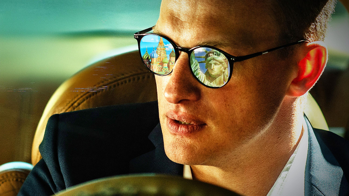 Фрагмент постера сериала Петр Рыков в роли Максима Потапова