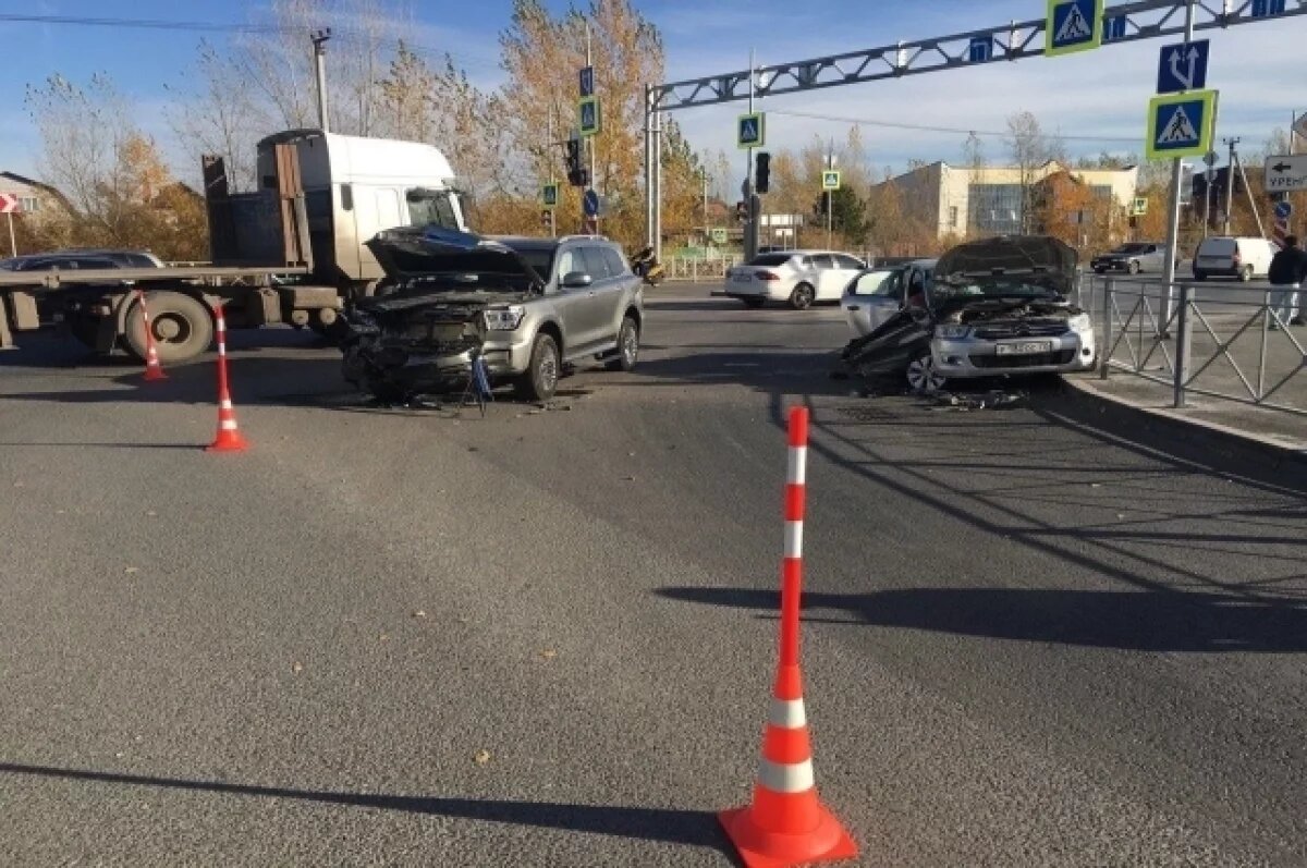    В Тюмени на улице Западносибирской произошло трагическое ДТП