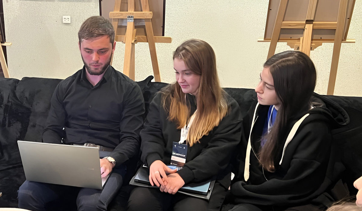 В форуме приняли участие студенты разных вузов, разрабатывающие интересные проекты