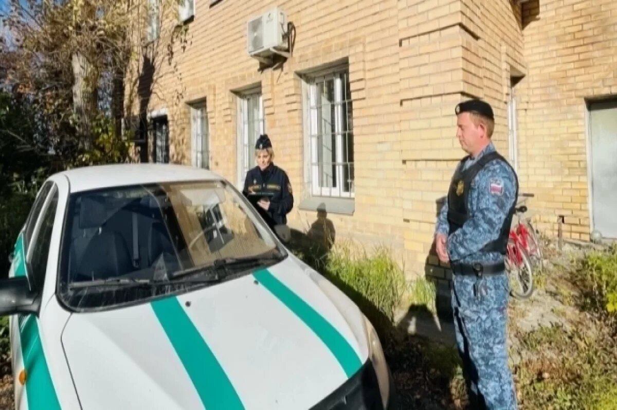    В Еманжелинске приставы лишили жилья женщину, пустившую к себе цыган