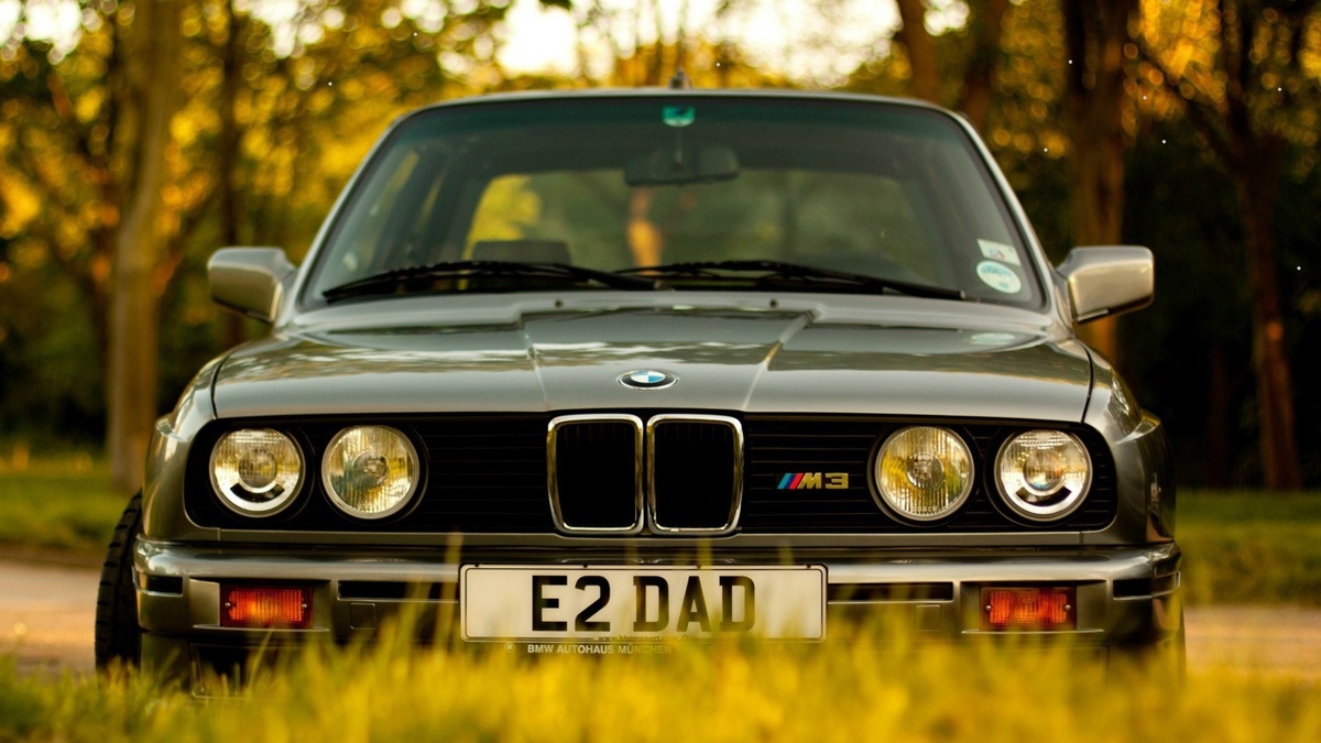 Какой автомобиль купить женщине