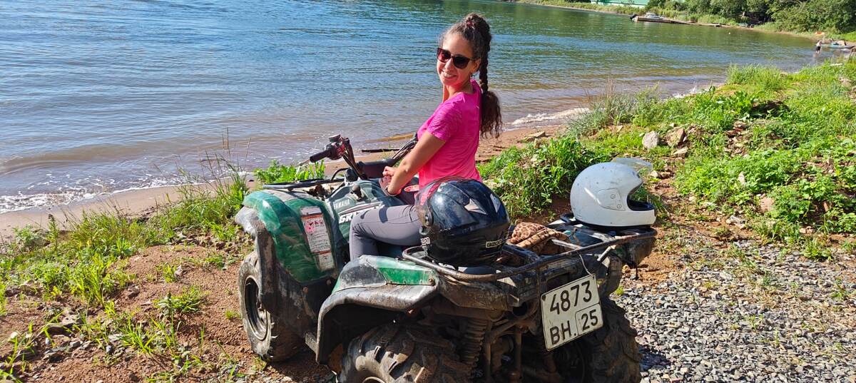 На квадроцикле