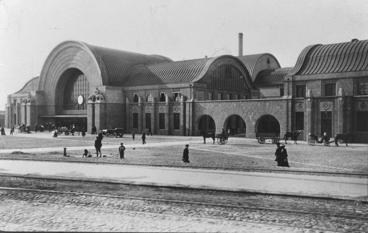 Здание, построенное в 1913 году, было уничтожено во время Второй мировой войны.