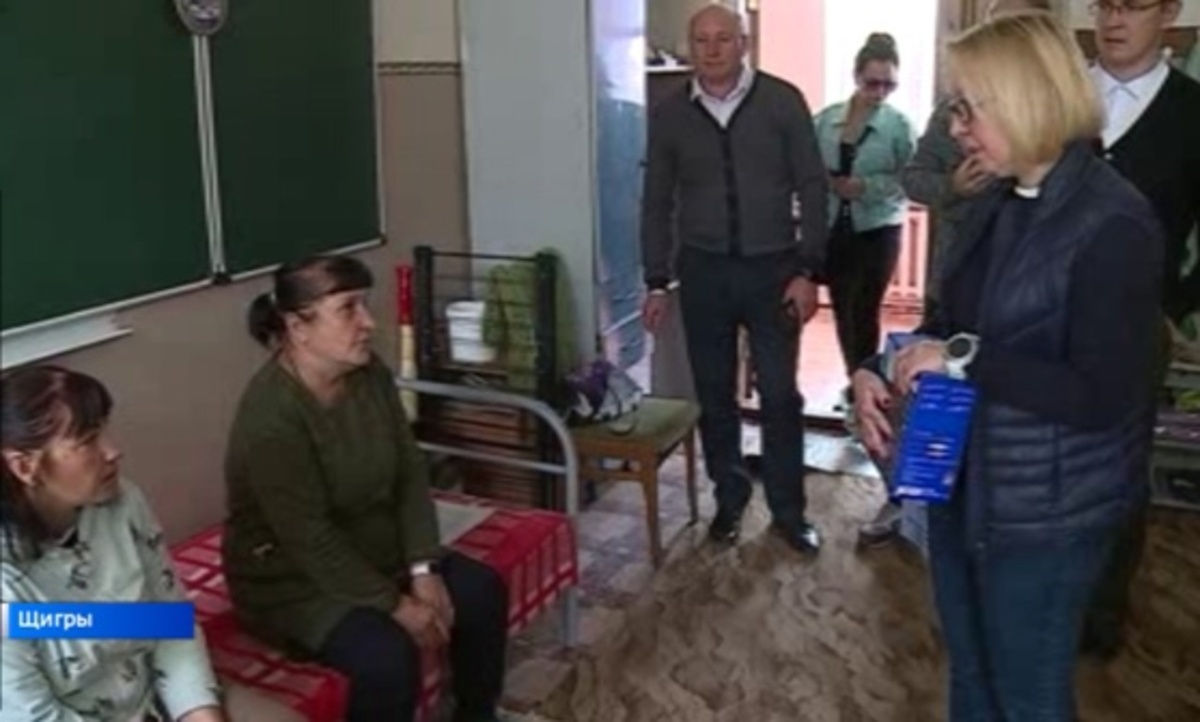    Заместитель председателя регионального Правительства Оксана Крутько навестила жителей приграничья