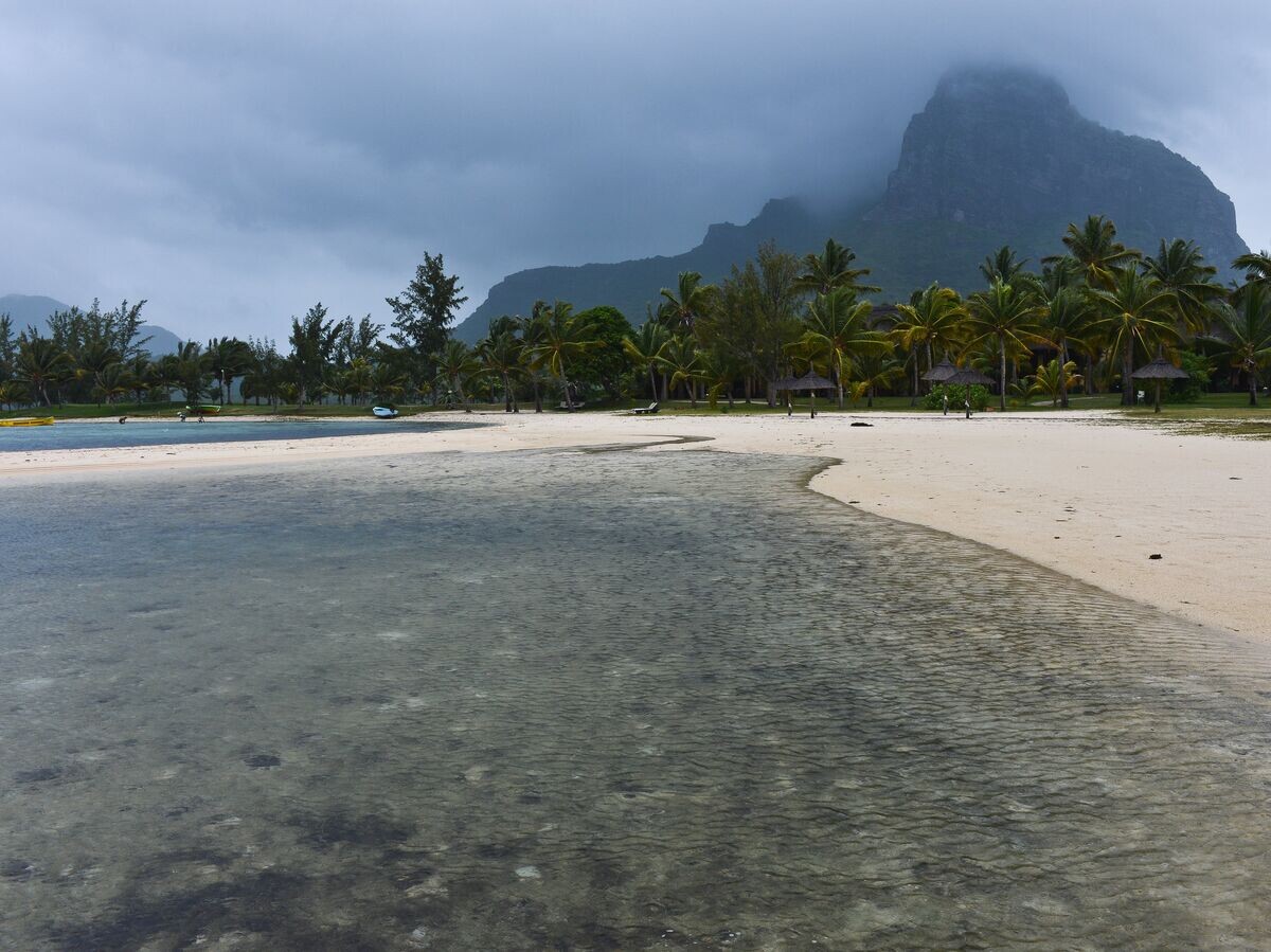    Отлив на побережье острова Маврикий (Mauritius) в Индийском океане© РИА Новости / Александр Ковалев