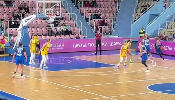    Денис Паслер: Баскетбольный клуб «Надежда» начал юбилейный игровой сезон Кристина Просвиркина