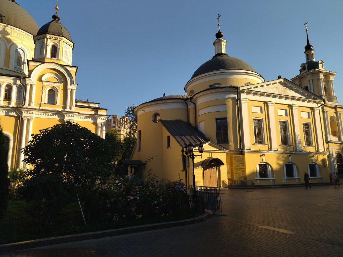 Не в этот, в другой. Это фото из моего архива