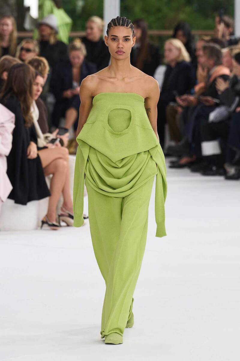 Issey Miyake Spring 2025. Photo: Launchmetrics Spotlight