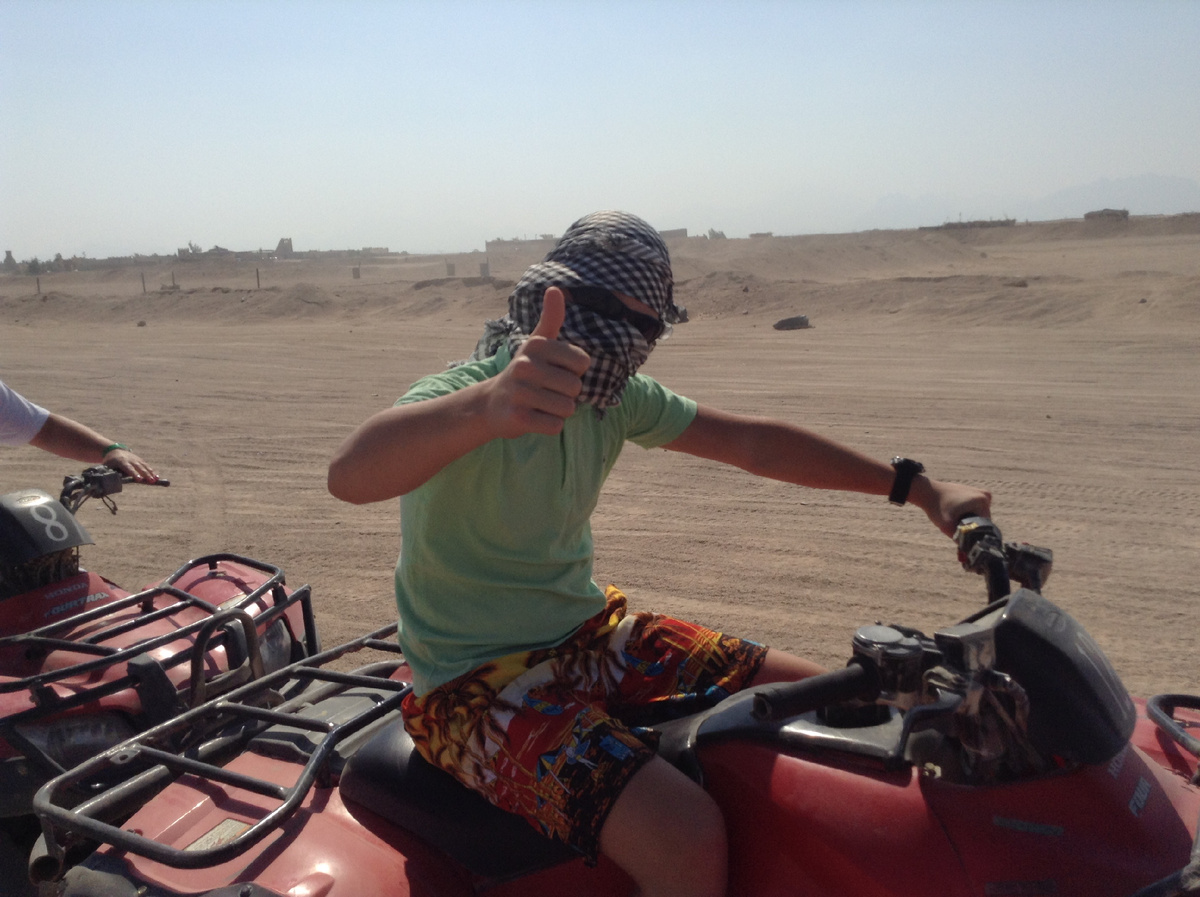 Египет, около 2017-й год чтоль. HondaTRX420 вообще на АКПП. Редкость, надёжно, но если стрельнет будет очень больно. 