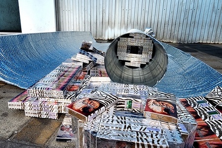 Хитроумный способ спрятать сигареты в рулоны не помог провезти их контрабандой Зоя Лебедева  📷
