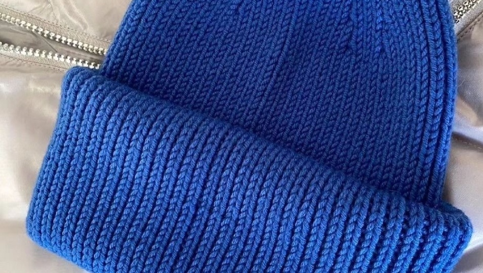 Теплые шапки для холодной погоды