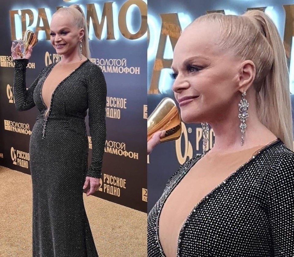 Лариса Долина