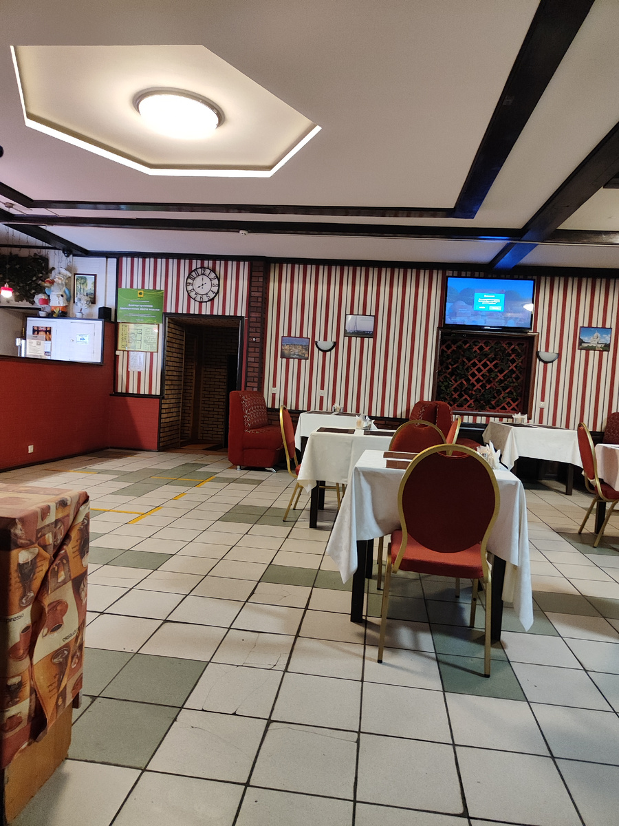 Кафе мотеля Распутье в Липецкой области- личное фото автора