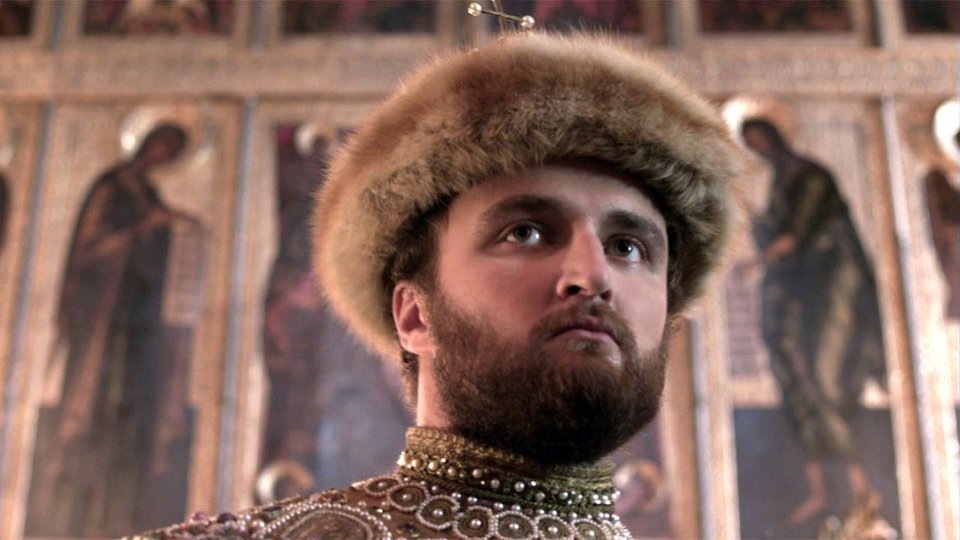кадр из сериала "Романовы"