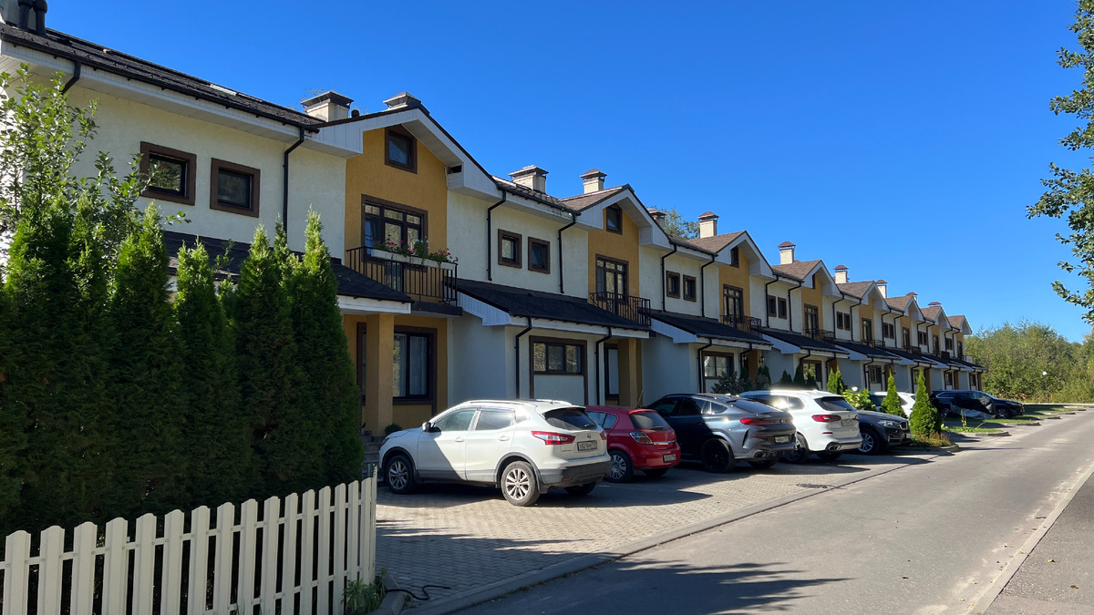 Корпуса и таунхаусы в Яхонтовом лесу 