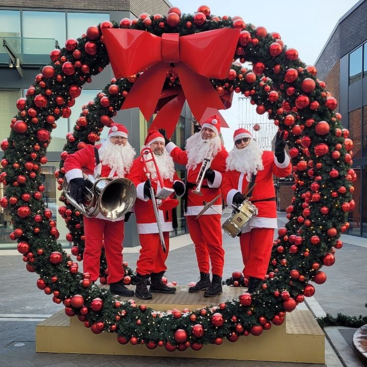 Оркестр Санта-Клаусов в Москве и МО https://modernorchestra.ru/