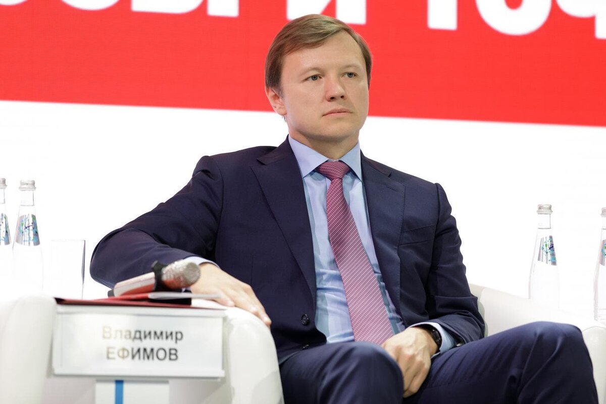    Владимир Ефимов, заместитель мэра Москвы по вопросам градостроительной политики и строительства. Комплекс градостроительной политики и строительства города.
