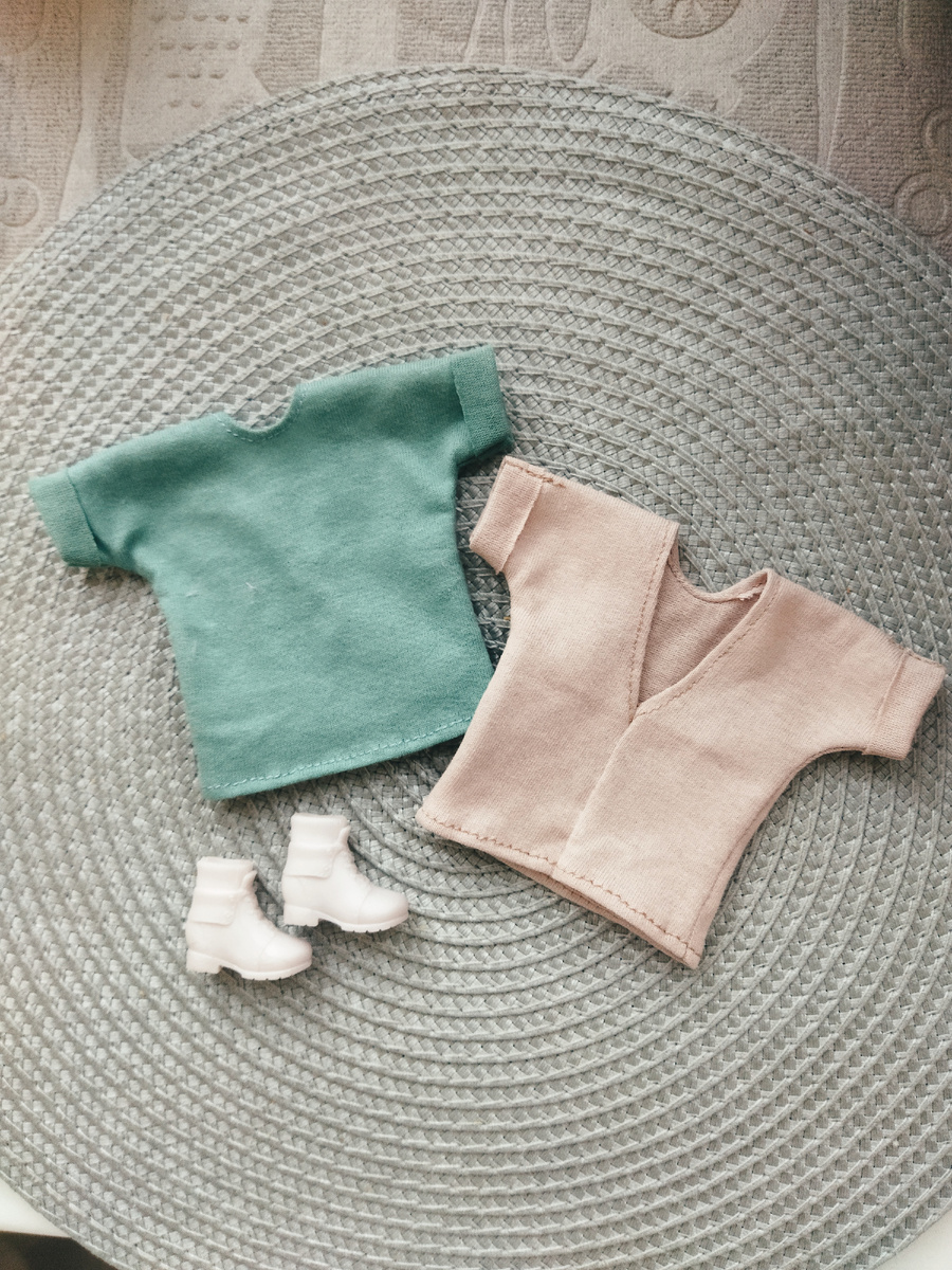 Футболки и ботинки для Барби