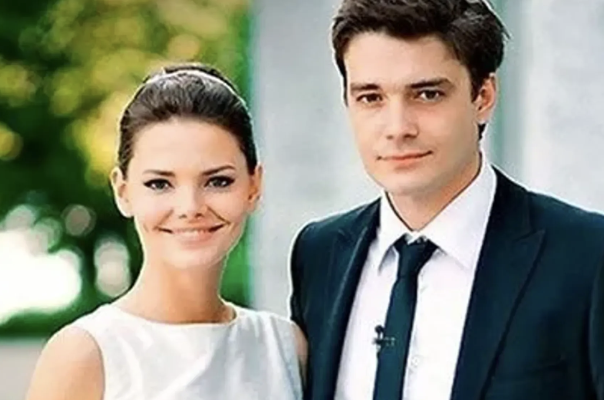 Максим Матвеев и Елизавета Боярская (фото с сети)