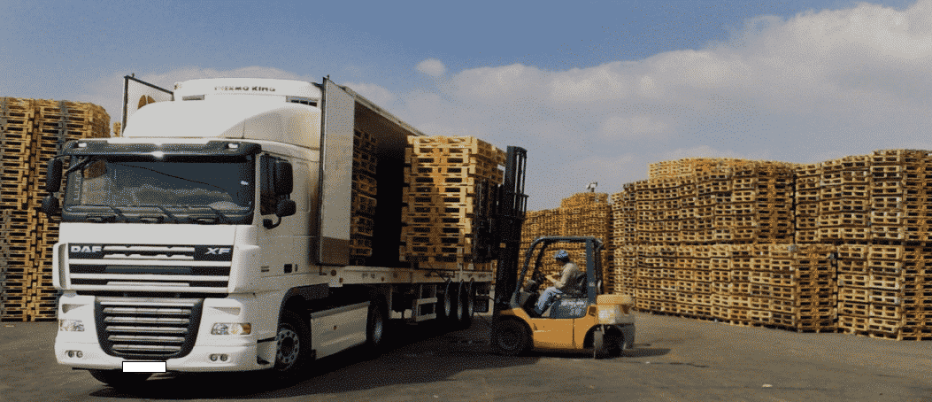 загрузка деревянных паллет