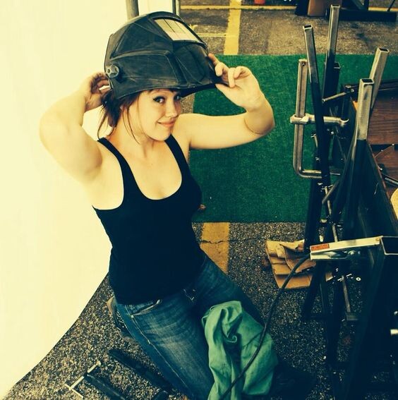 Любой труд, прекрасен. Знание, умение, тяга к созиданию, делает людей людьми.