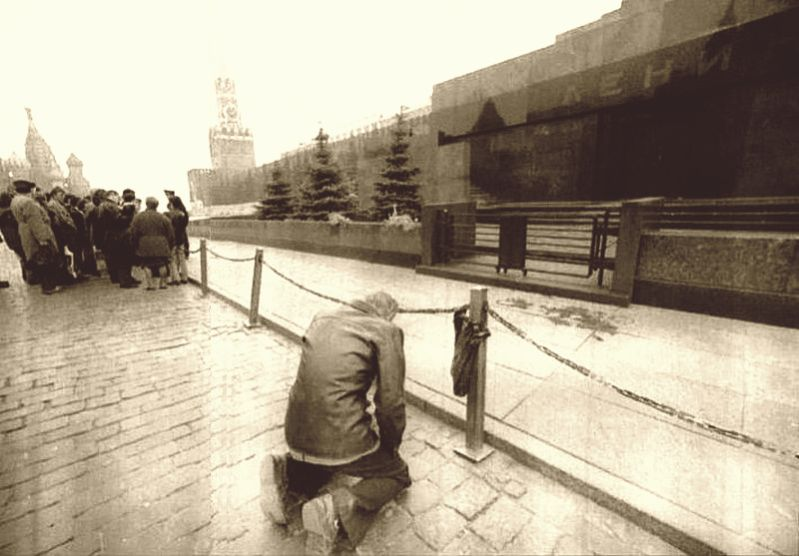 10 июня 1993. Октябрьский путч 1993. Альфа белый дом 1993. Белый дом 1993 год обстрел. Москва сентябрь 1993.