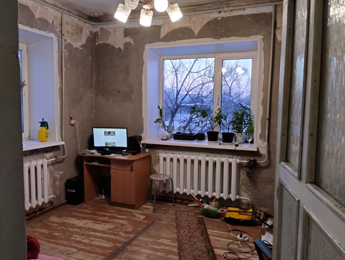 Начало. Батареи уже покрасила