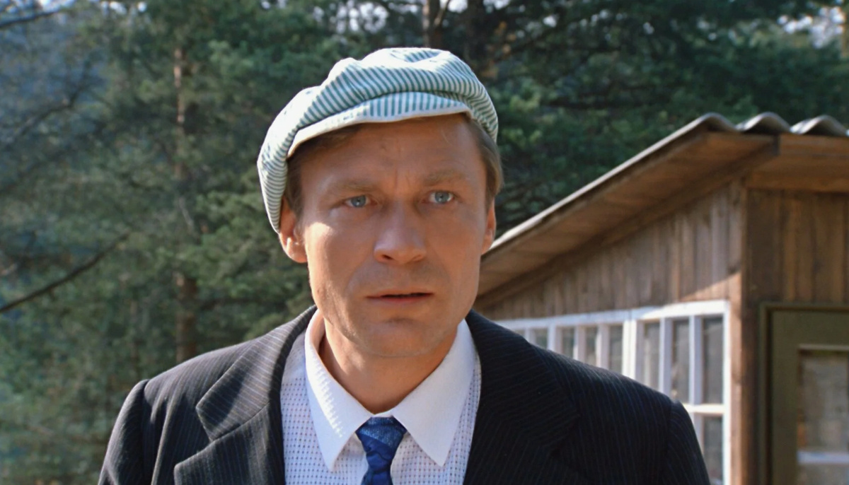 Кадр из фильма Любовь и голуби 