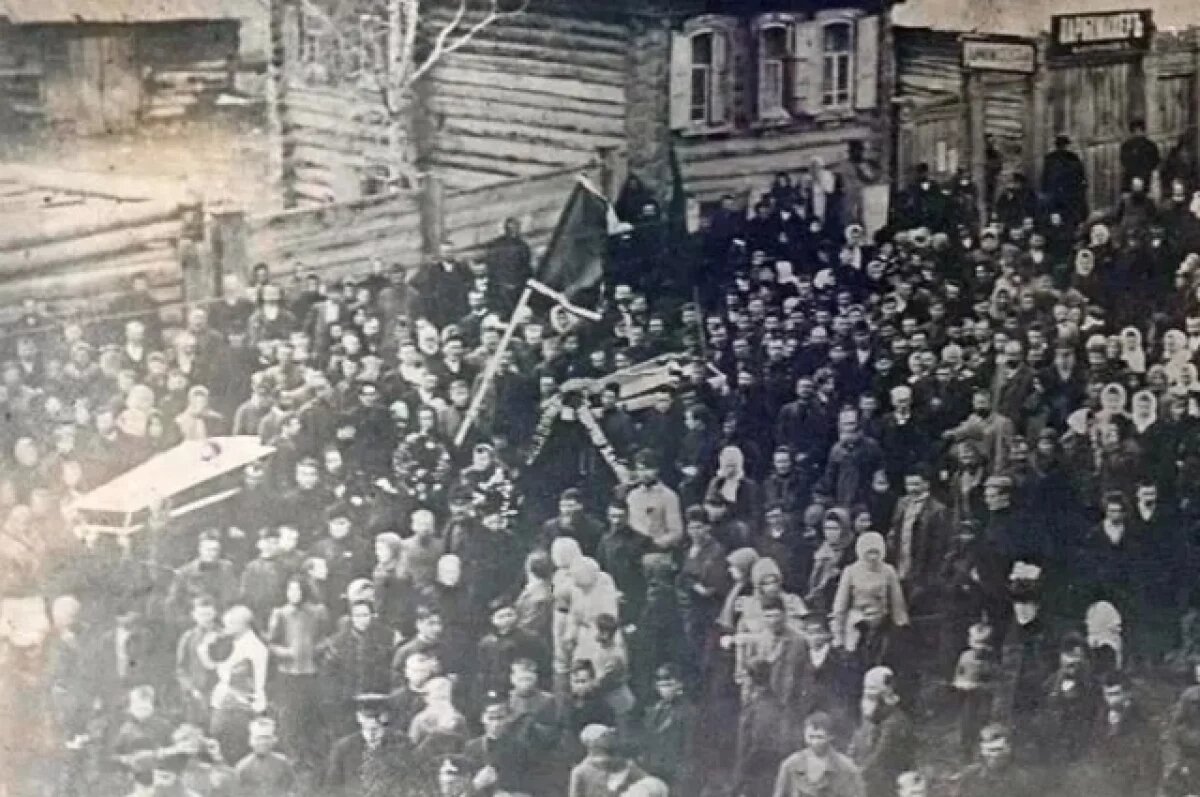    В интернете некоторое время назад появились удивительные фотографии дореволюционной Тары.