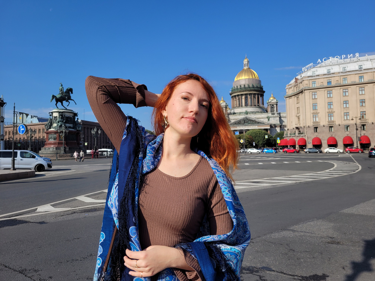 Привет, я Леся, подписывайтесь на мой блог!