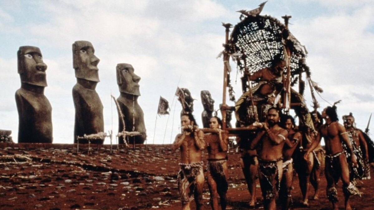 Кадр из фильма "Рапа-Нуи: Потерянный рай" (1994)