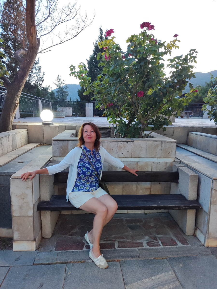 На территория гостиницы