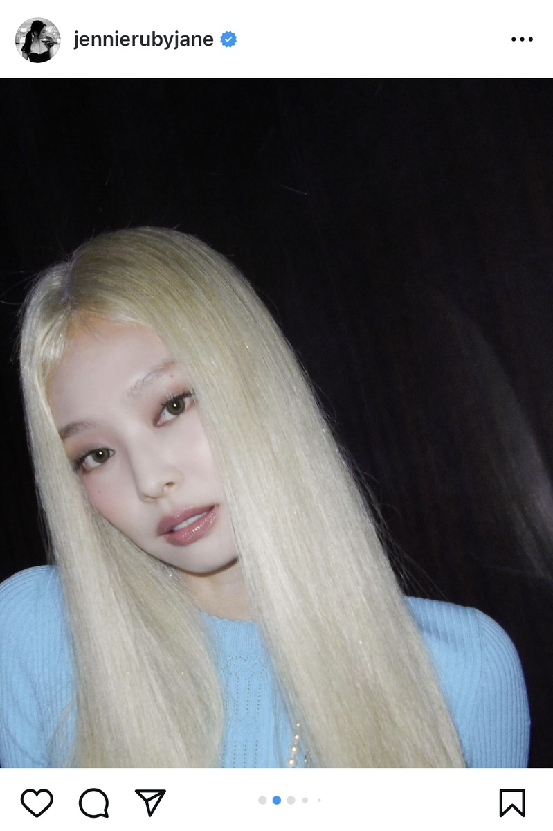 снимки взяты из аккаунта “jennierubyjane”