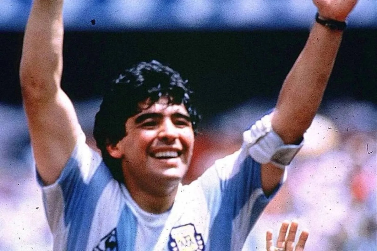 Диего Марадона на ЧМ по футболу в Мексике. Обложка ТАСС