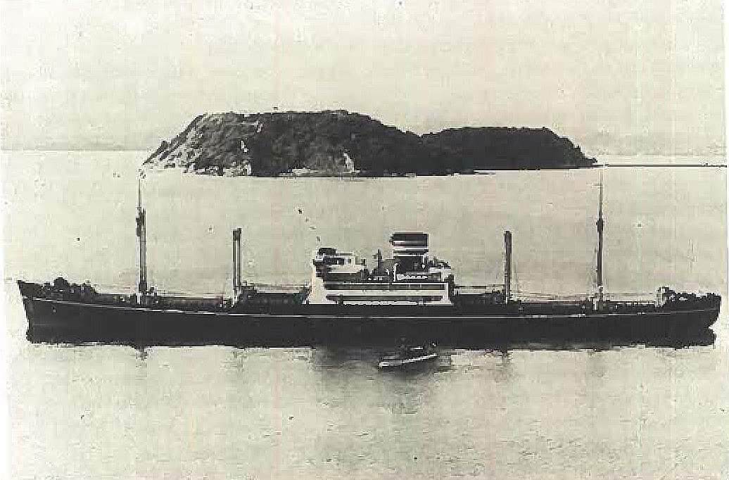 «Акэги Мару» (Akagi Maru, 赤城丸) до того, как его реквизировали и переоборудовали в вооружённый вспомогательный крейсер.