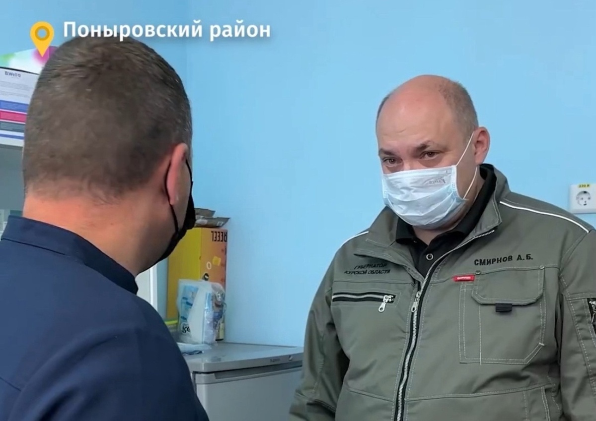    Губернатор региона посетил один из ПВР Курской области