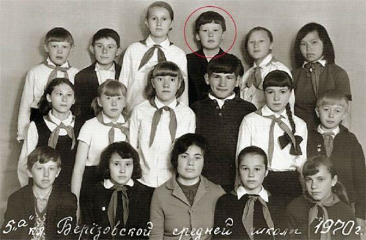 Сергей Собянин в детстве и молодости. Листайте галерею вправо