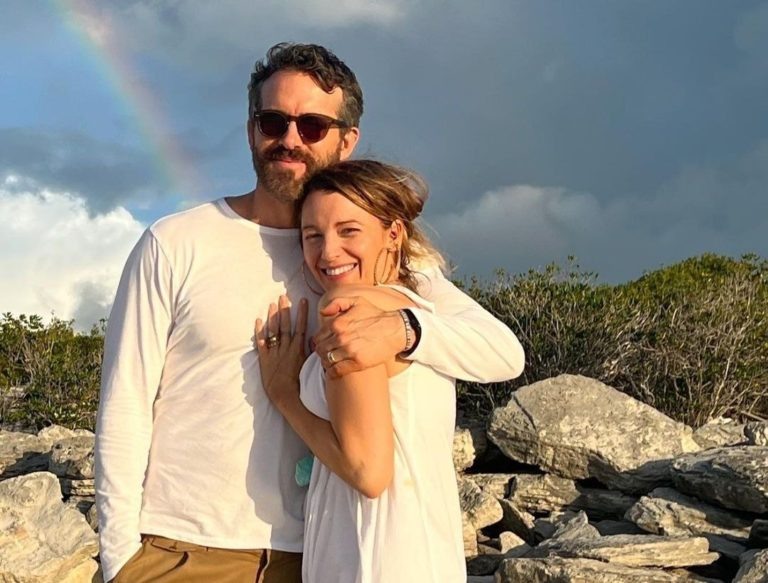    Фото: @vancityreynolds Анастасия Манцова