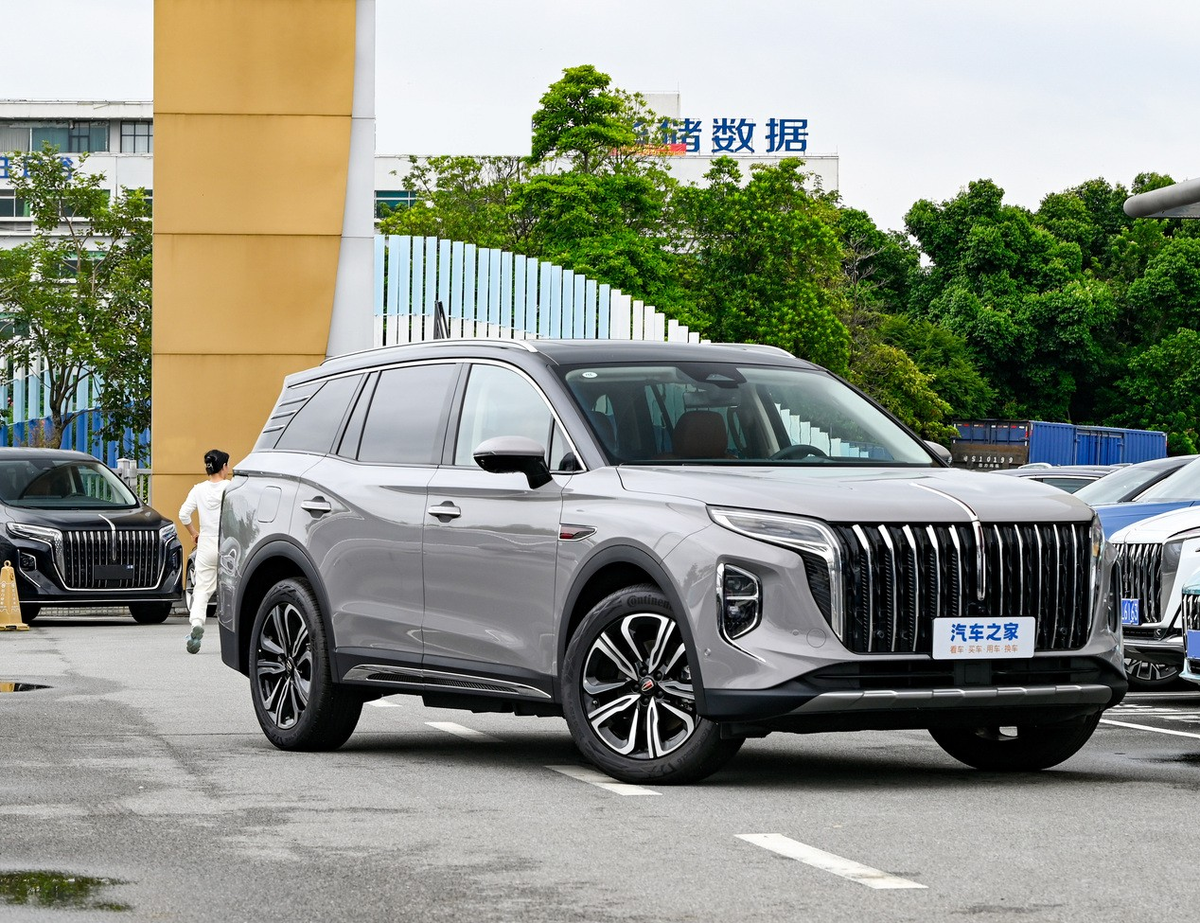 Hongqi HS7 