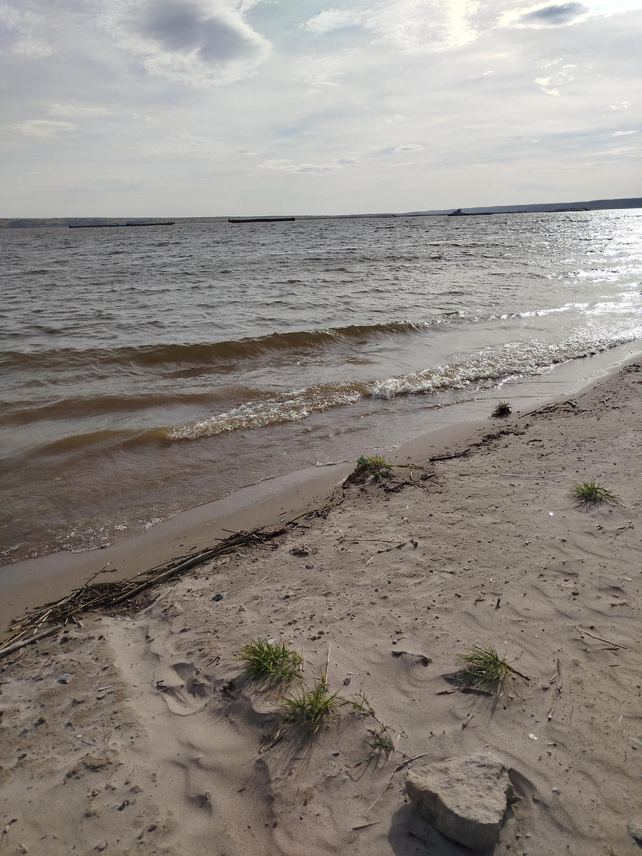 # Прогулка по набережной