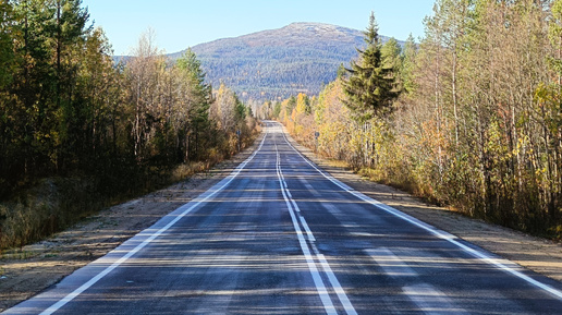 Заброшка и пороги на реке в Лапландии