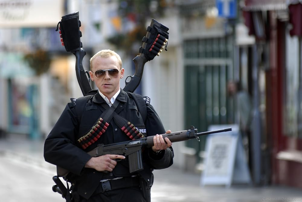 Кадр из фильма «Hot Fuzz». Режиссер: Эдгар Райт. Производство: Big Talk Productions, Ingenious Film Partners, Studio Canal, Universal Pictures, Working Title Films. Показ в России: UPI