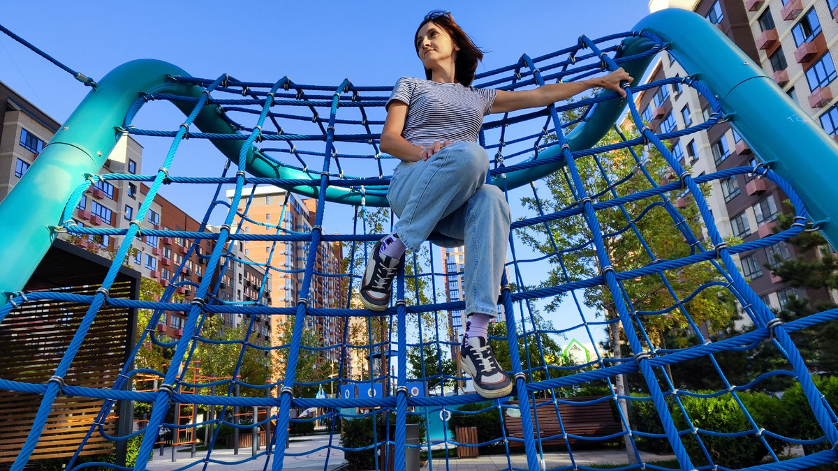 А это Лиза меня фоткала. Эксперименты с кадрами