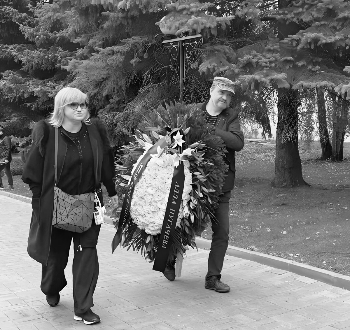 Алла Пугачёва прислала венок