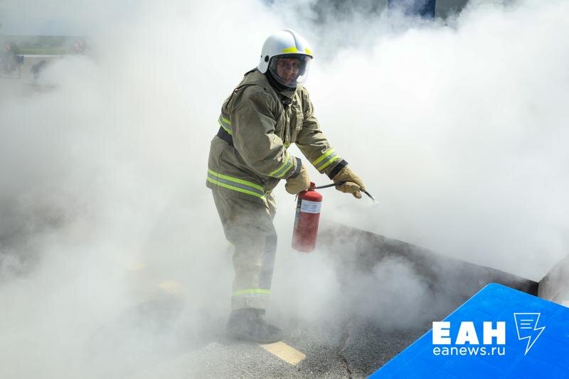    Фото: ЕАН. Тела погибших нашли пожарные