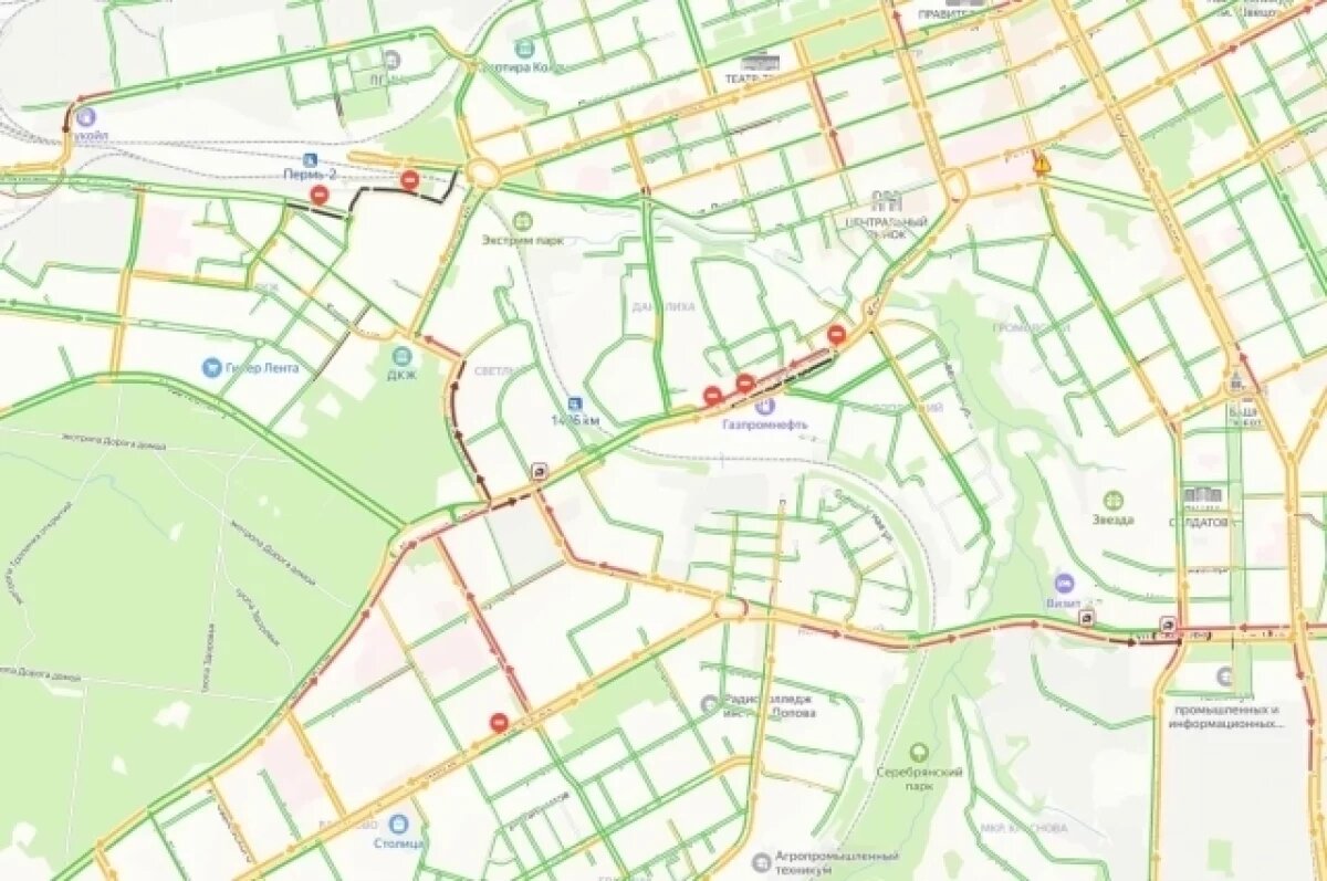    Пермь встала в жутких пробках на пути в центр города утром 7 октября