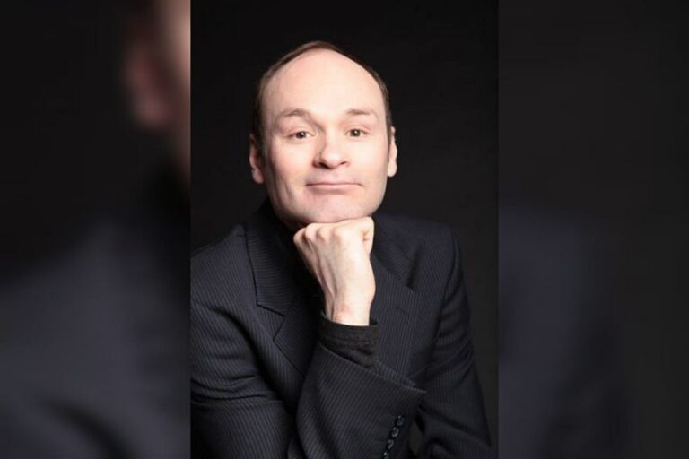    Актер Григорий Багров из Оренбурга снялся в сериале «СуперИвановы» Андрей Севостьянов