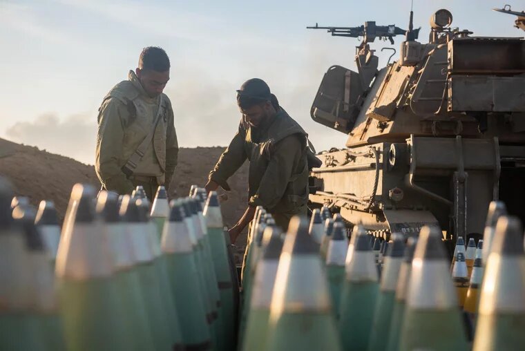 Израильские военные открыли огонь по противнику. Фото: Министерство обороны Израиля